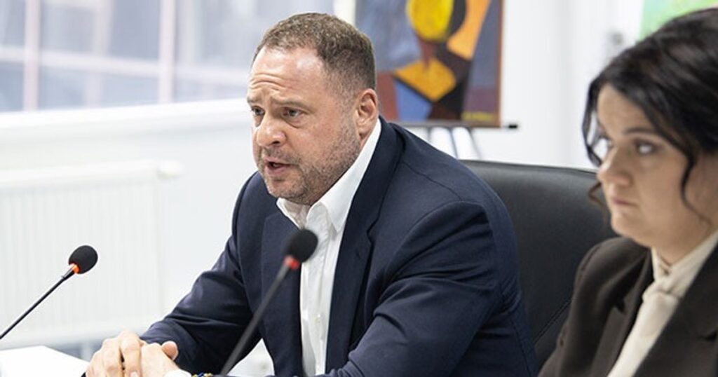 Єрмак вперше на новій посаді після виходу з Офісу президента