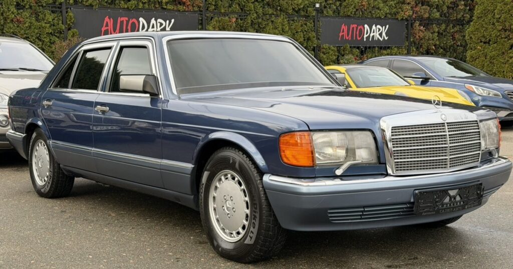 У Києві запропонували броньований Mercedes 90-х років із невеликим пробігом, випущений лише в 349 екземплярах
