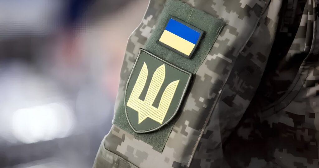 Сім цивільних автомобілів переслідували машину ТЦК, намагаючись визволити військовозобов'язаного: подробиці
