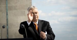 Віктор Орбан вперше прокоментував результати виборів: "Ми проводимо реорганізацію