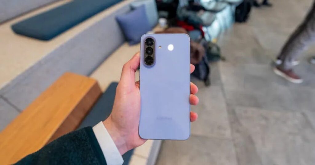 Експерт назвав кращу альтернативу бюджетному смартфону Samsung