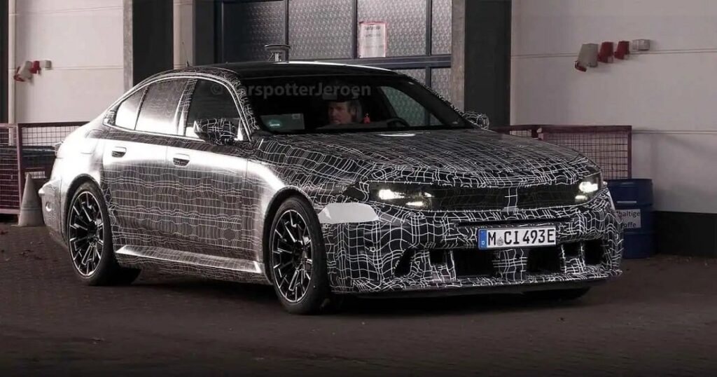 Новий BMW 5 Series 2027 уперше відзначився на дорогах: чого очікувати від змін