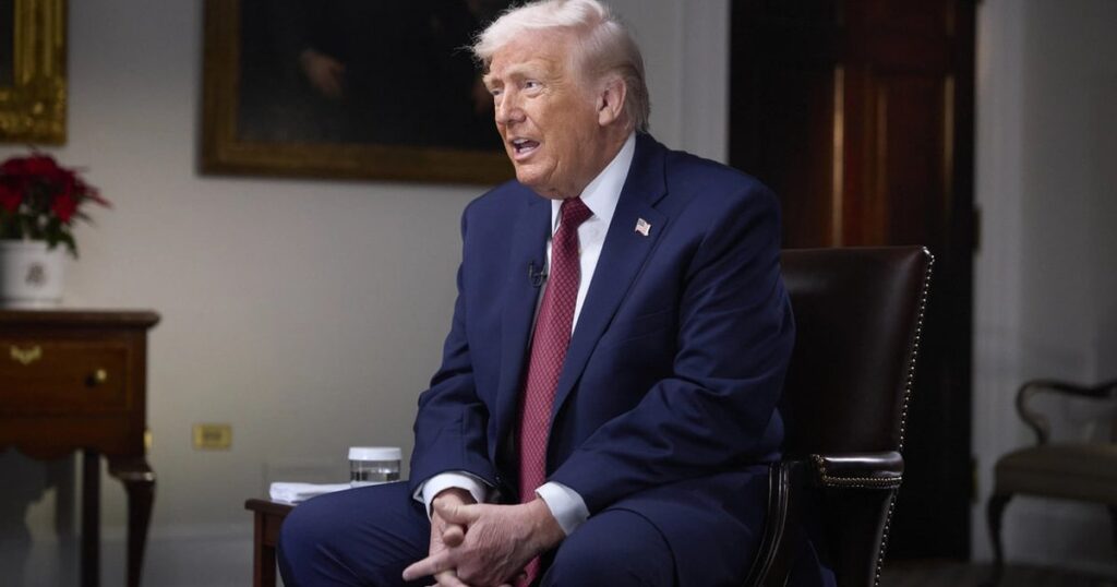 Трампу "трохи нудно" через війну в Ірані, він прагне "рухатись далі", — за інформацією ЗМІ