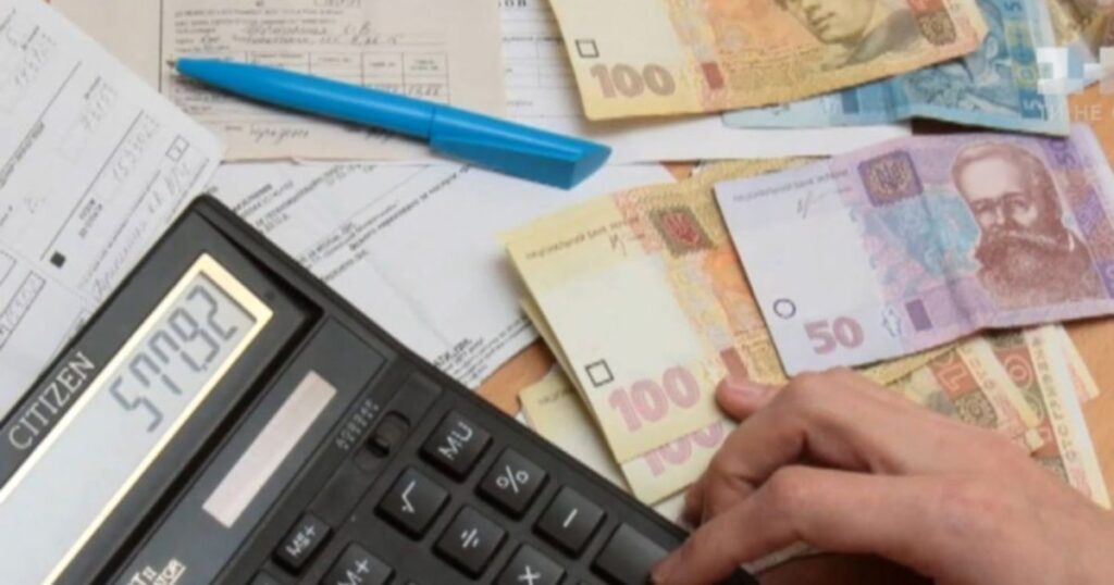 Зеленський ухвалив закон, що звільняє від оплати комунальних послуг: хто підпадає під його дію